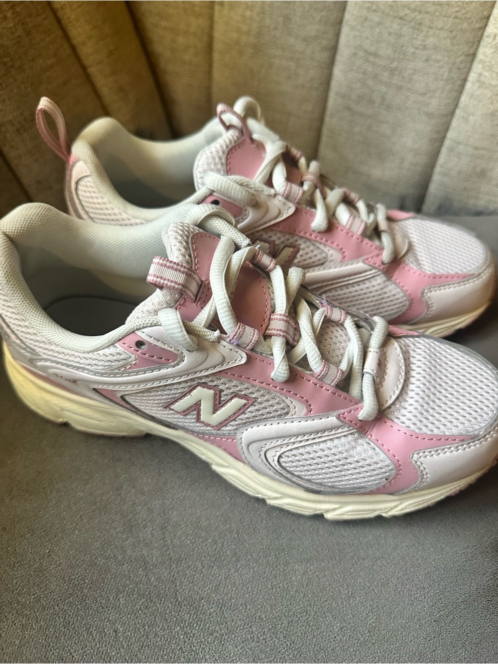 New Balance 408 sneakers